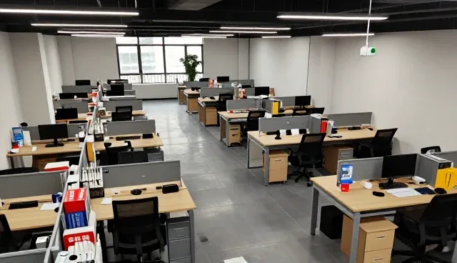 品牌手机保护套装性能表现与适用场景分析